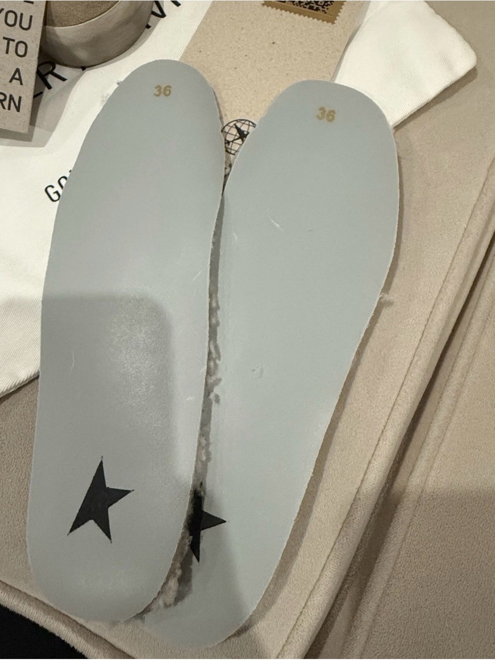 Golden Goose white sneakers with red star and silver glitter heel - Picture 8 of 8